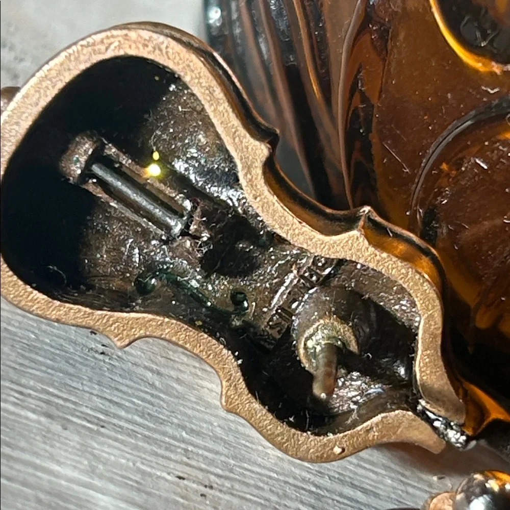Vintage Bass Tak Pin